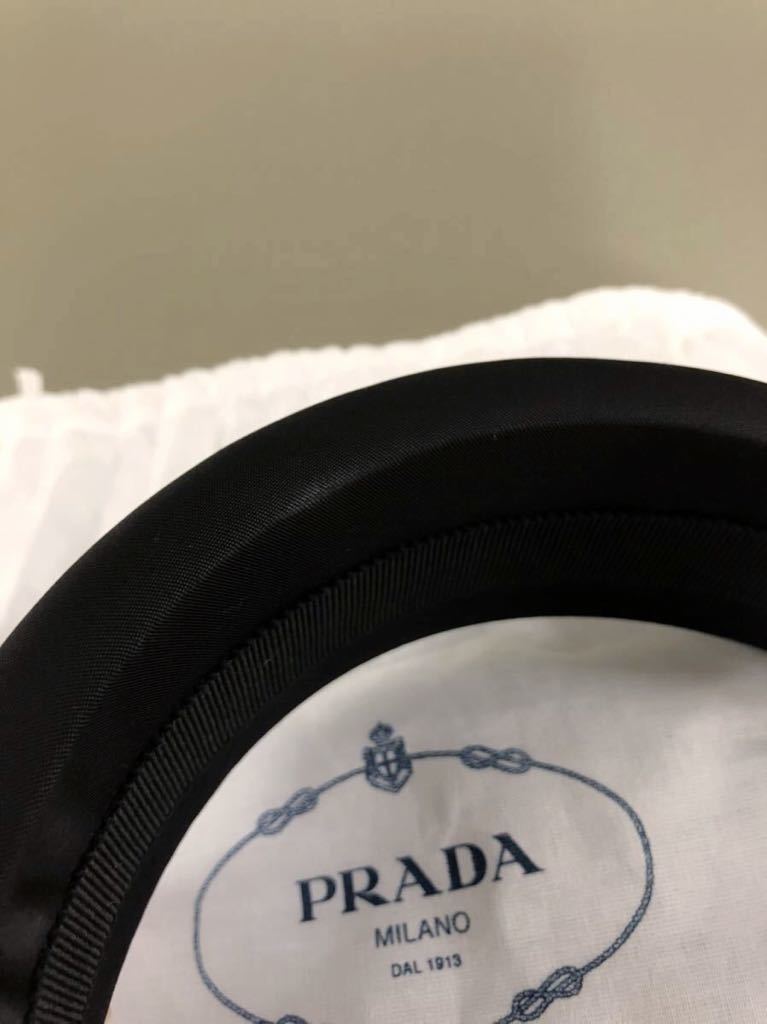 PRADA】プラダ BLACK ロゴ プレート ナイロン パデット ヘッドバンド