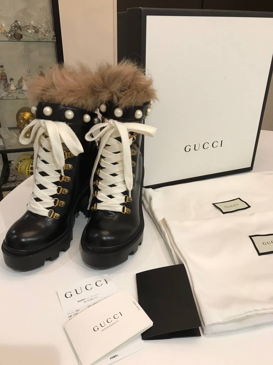 GUCCI ファー付きショートブーツ タイガー | sweatreno.com
