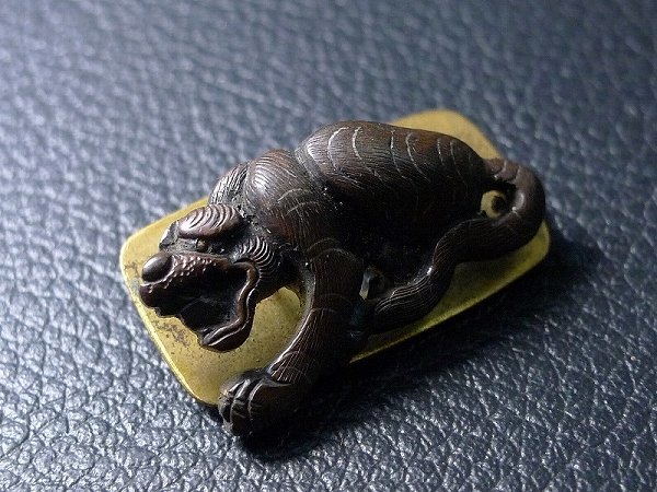 60G933 時代・古銅製金工猛虎文前金具・検/目貫+sobrape.com.br