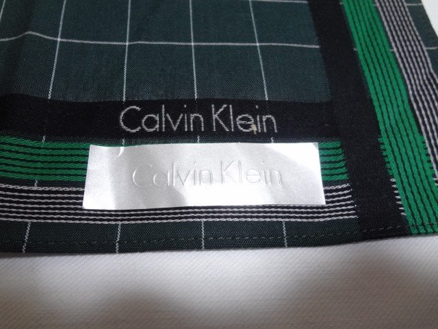 ■未使用 カルバンクライン ハンカチ 深緑 チェック Calvin Klein■_画像2