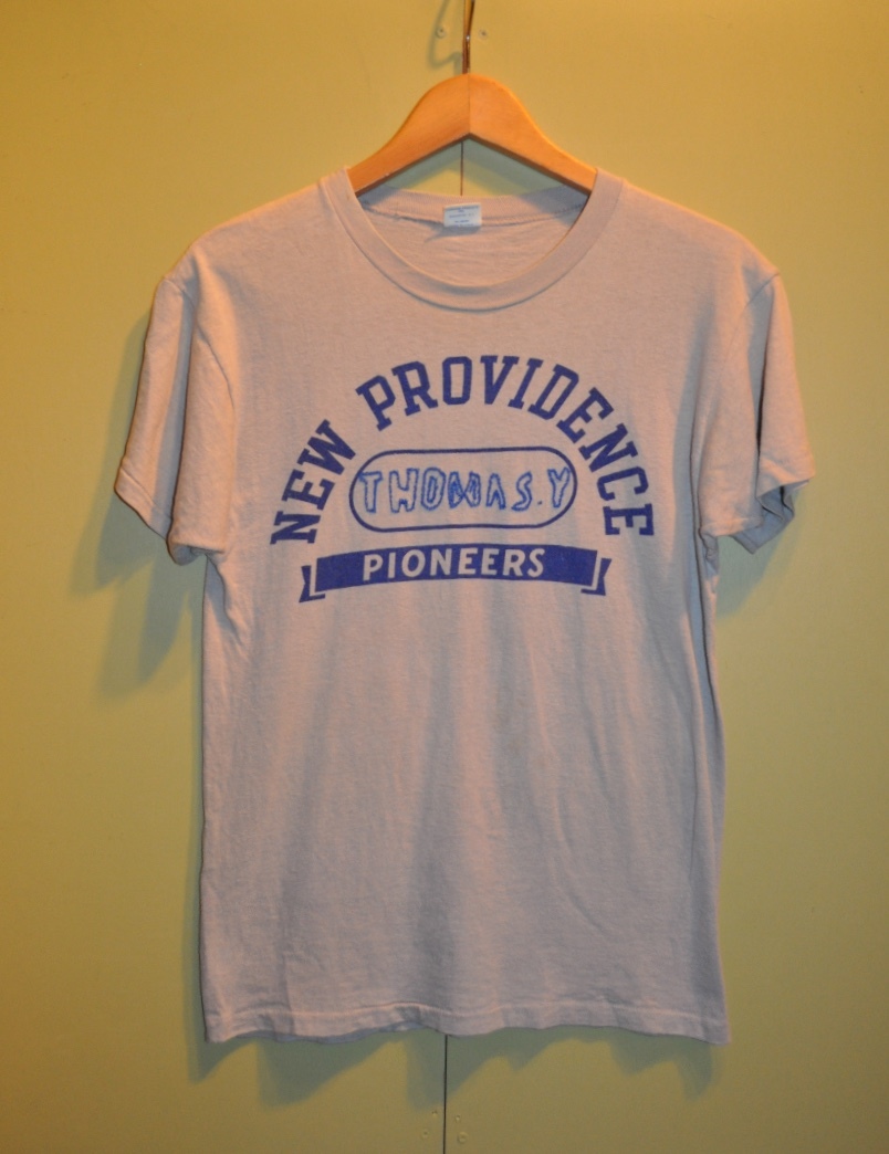 ビンテージ 70年代 NEW PROVIDENCE UNIVERSITY PIONEERS ニュー プロビデンス 大学 CHAMPION チャンピオン バータグ 染め込み Tシャツ