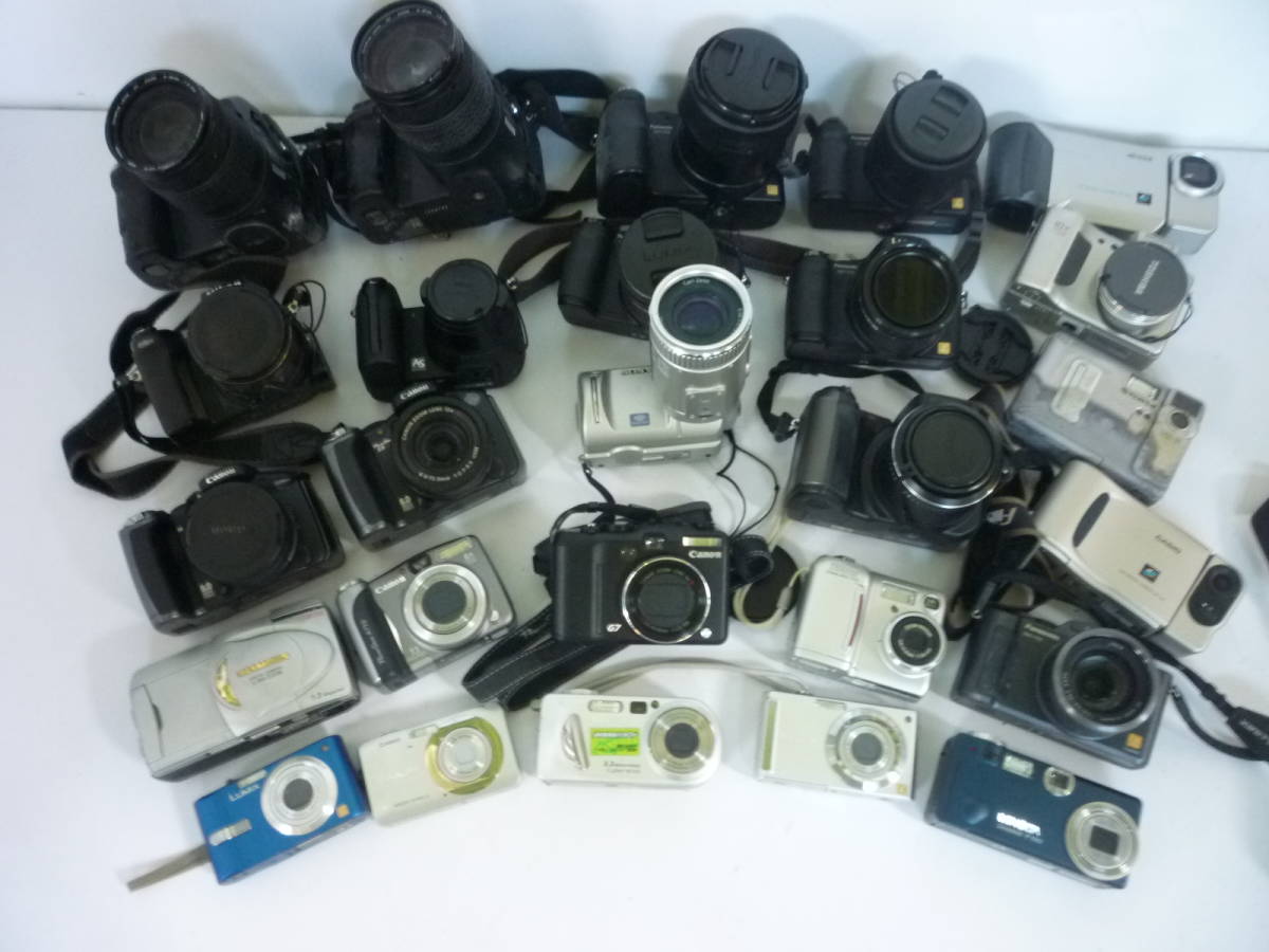 40928-1 ジャンク　大量　26個　デジタルカメラ 一眼レフカメラ　OLYMPUS CANON Panasonic FUJIFILM など デジカメ _画像5