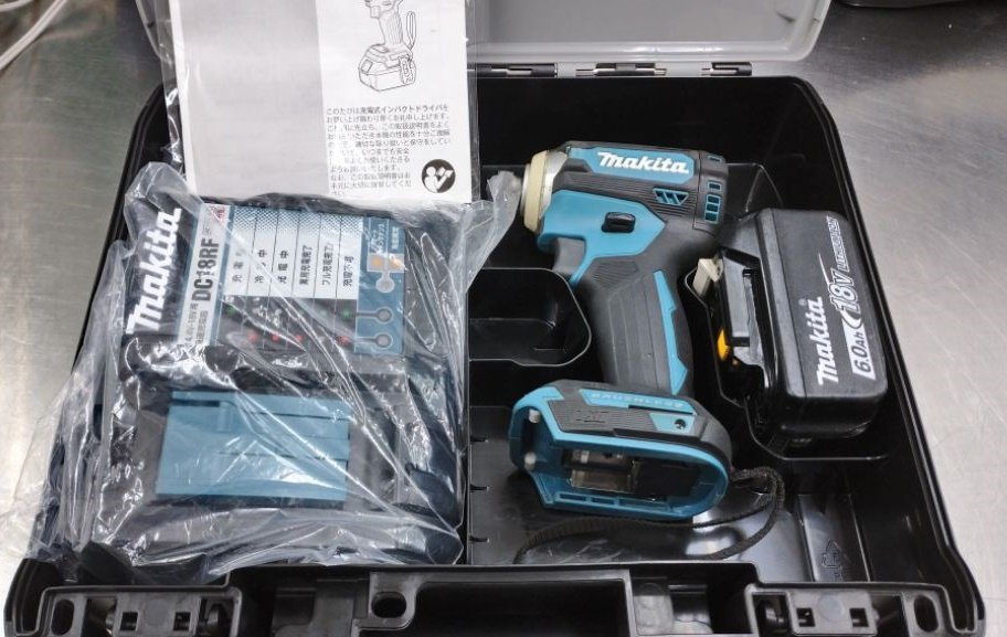 Makita マキタ 18v 6Ah 充電式インパクトドライバー TD171DRGX B 2018年製 囗T巛_全容