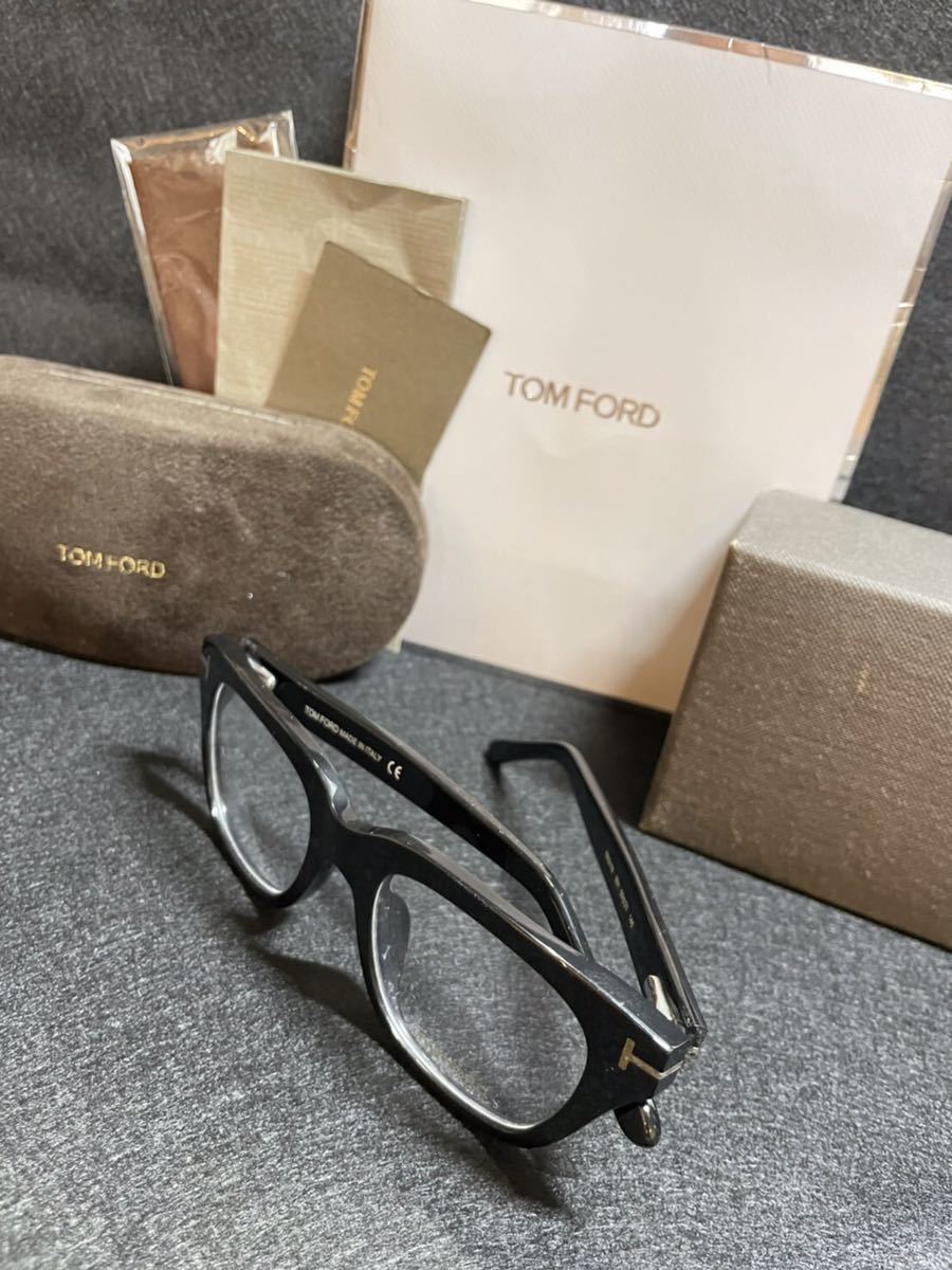 トムフォード　TOM FORD TF5142 001 メガネフレーム　ブラック