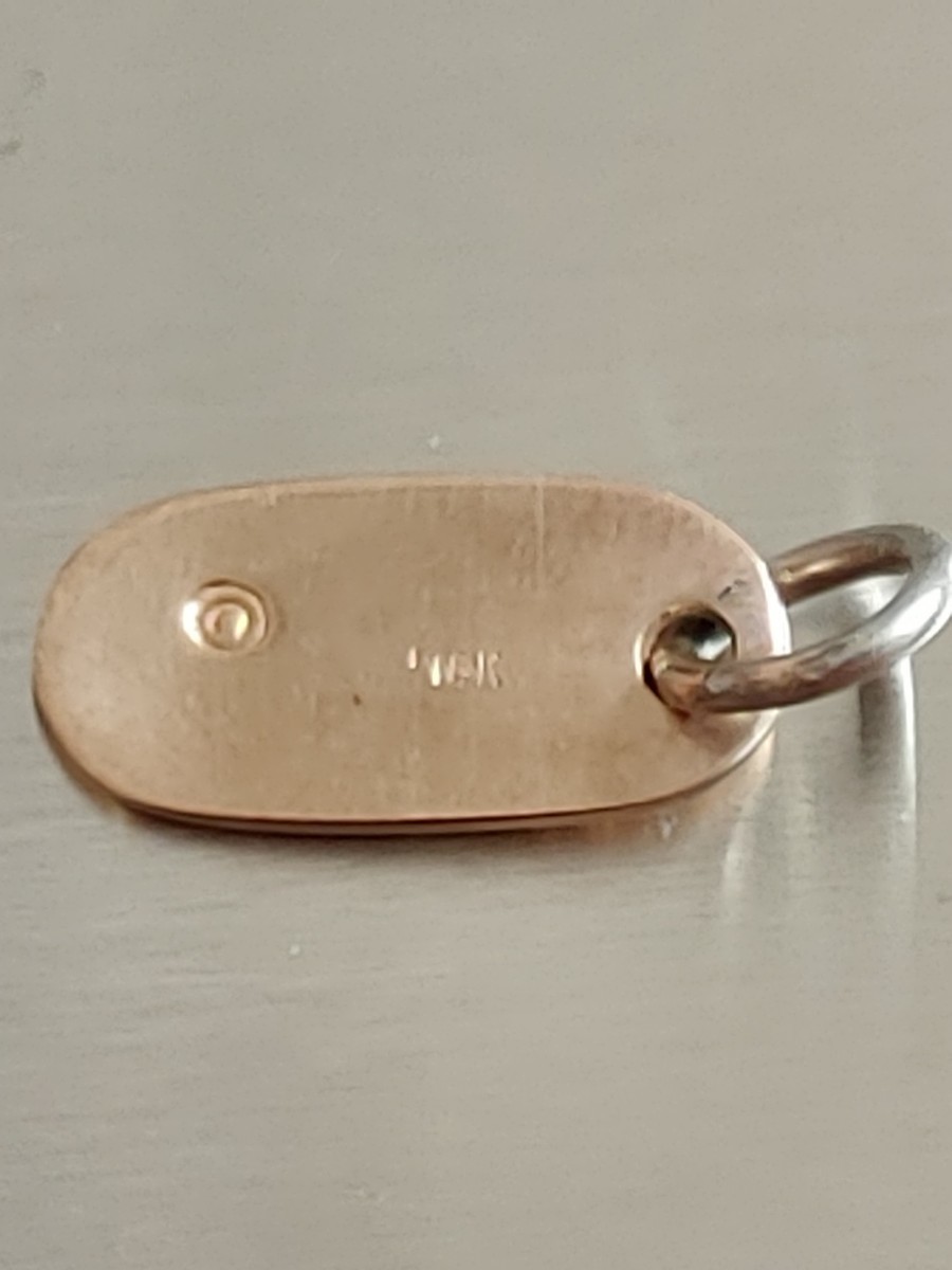 ビルウォールレザー 18K ロゴプレート チャーム 値下げしました ビルウォールレザー 18K ロゴプレート チャーム 値下げしました