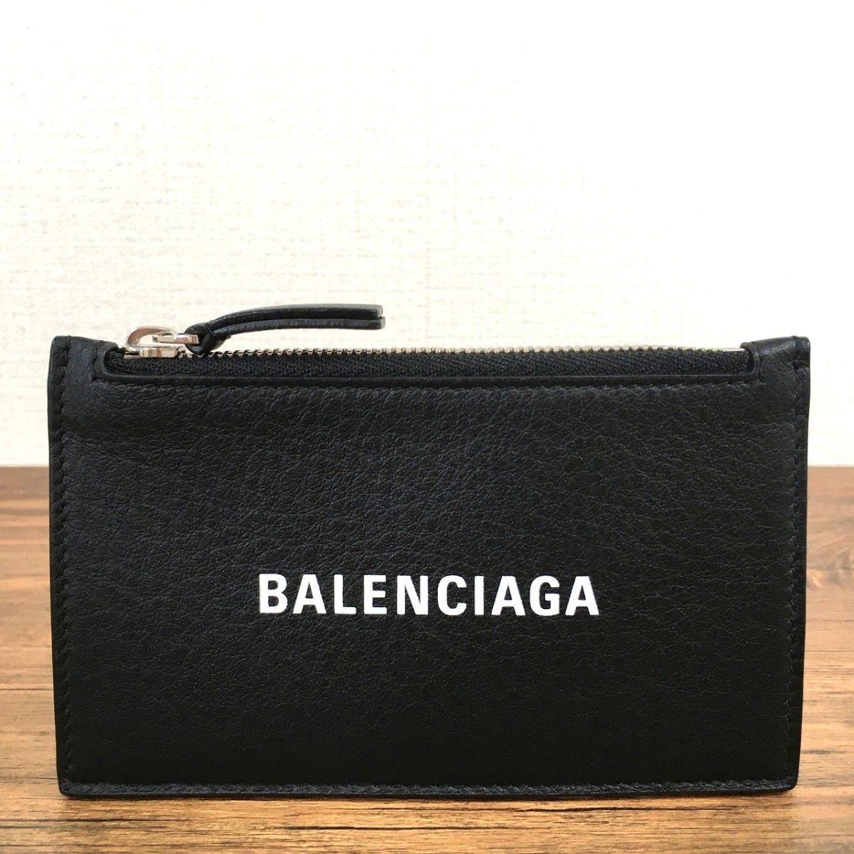 ☆送料無料☆ 未使用品 BALENCIAGA フラグメントケース ブラック レザー ロゴ 箱付き バレンシアガ コンパクト財布 376_画像2