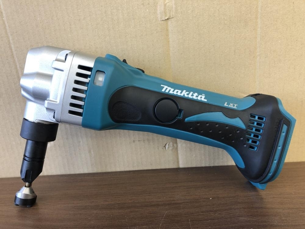 016□おすすめ商品□マキタ makita 充電式ニブラ 1.6mm JN161DZ 本体