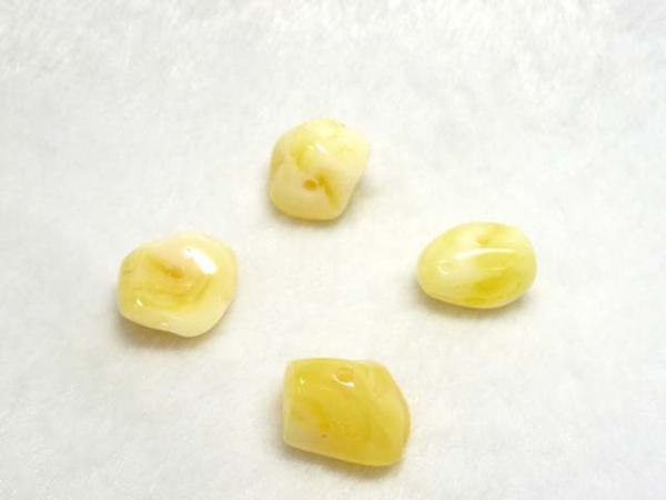■蜜蝋琥珀■アンバー ナチュラル約10～15mm1粒 薄黄21-103_画像2