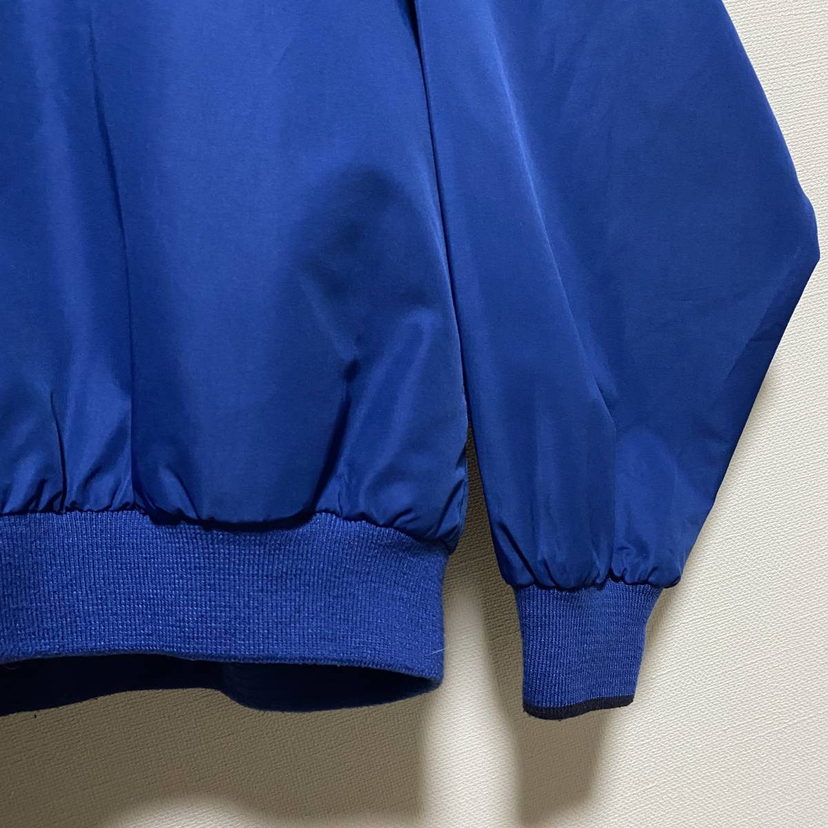 アメリカ古着　プルオーバージャケット　ブルー　ポリエステル　無地　刺繍　【Z51】_画像7