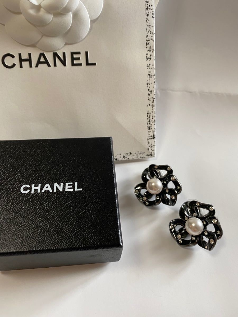 CHANEL シャネル ヴィンテージ フェイクパール カメリア イヤリング
