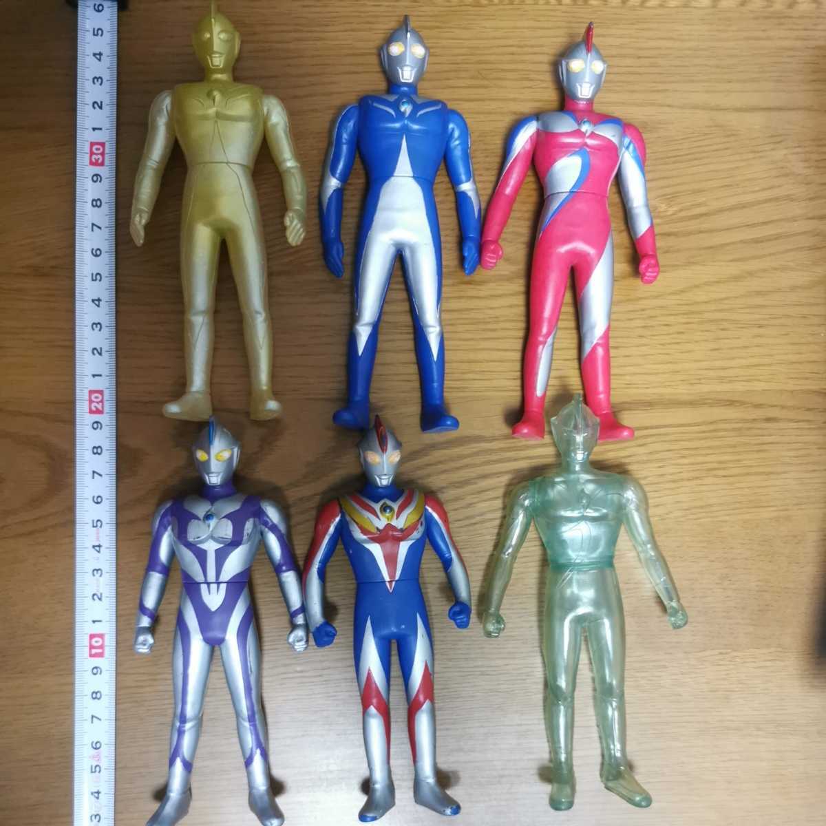 ウルトラマンコスモス ウルトラヒーローシリーズ ミラクルルナ スペースコロナ フューチャー 等 絶版 ソフビ フィギュア セットの画像1