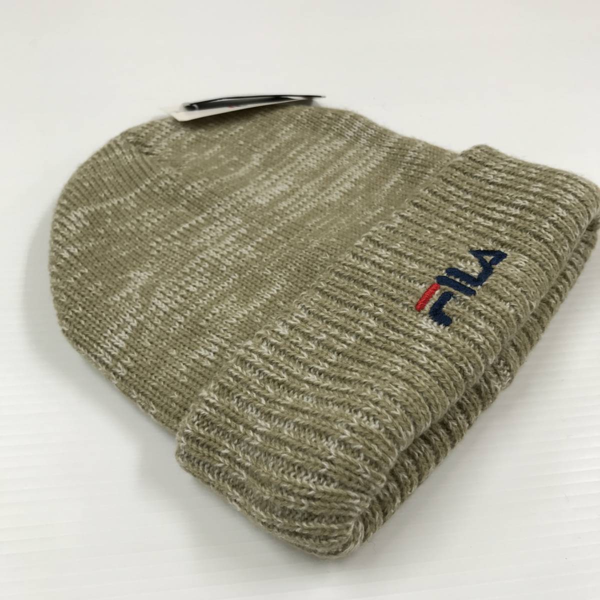 未使用 /約58cm/ FILA ニット キャップ ベージュ メンズ レディース アウトドア シンサレート タグ キャンプ ソロキャンTHINSULATEフィラ_画像3