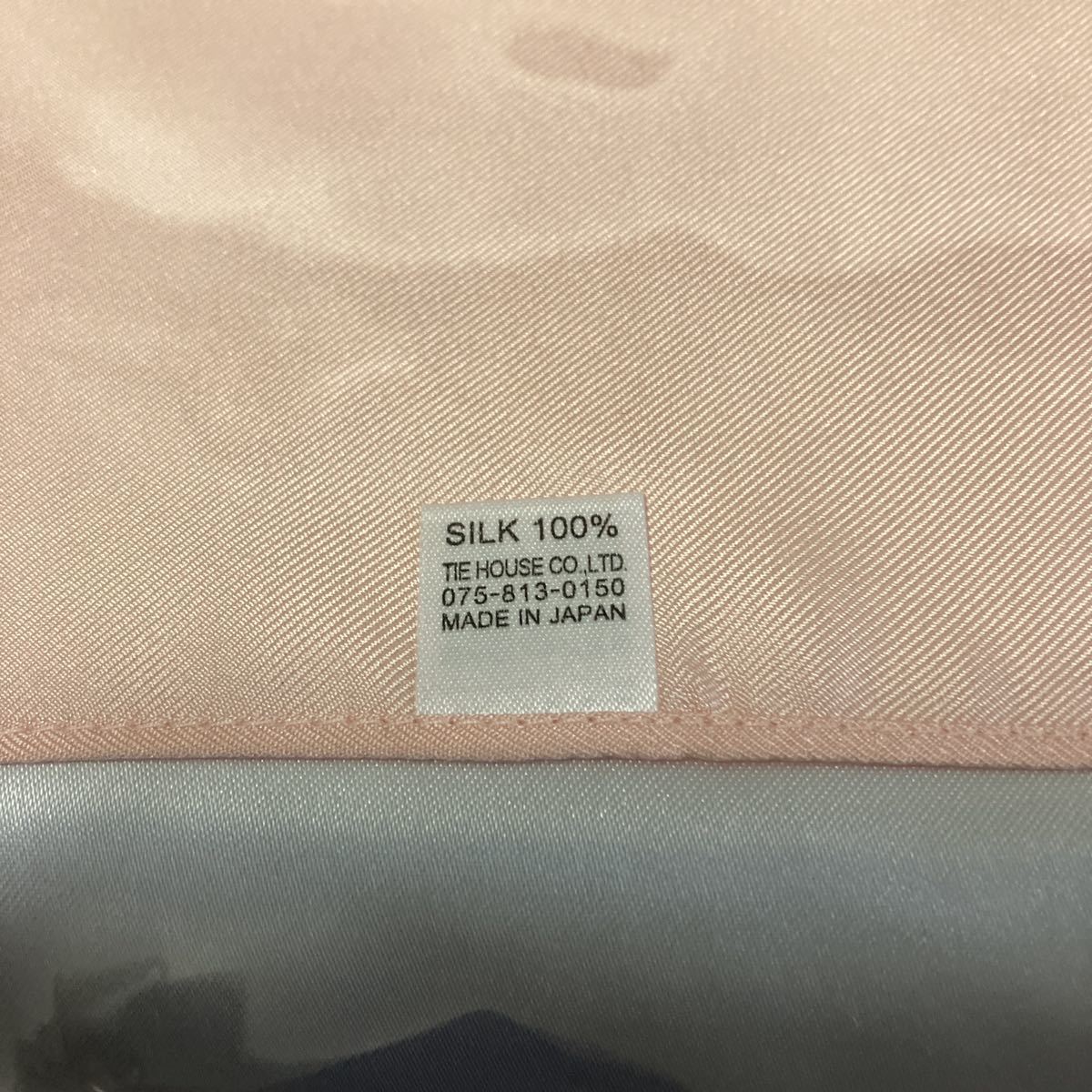 【新品即決！】シルク１００％ポケットチーフ ピンク
