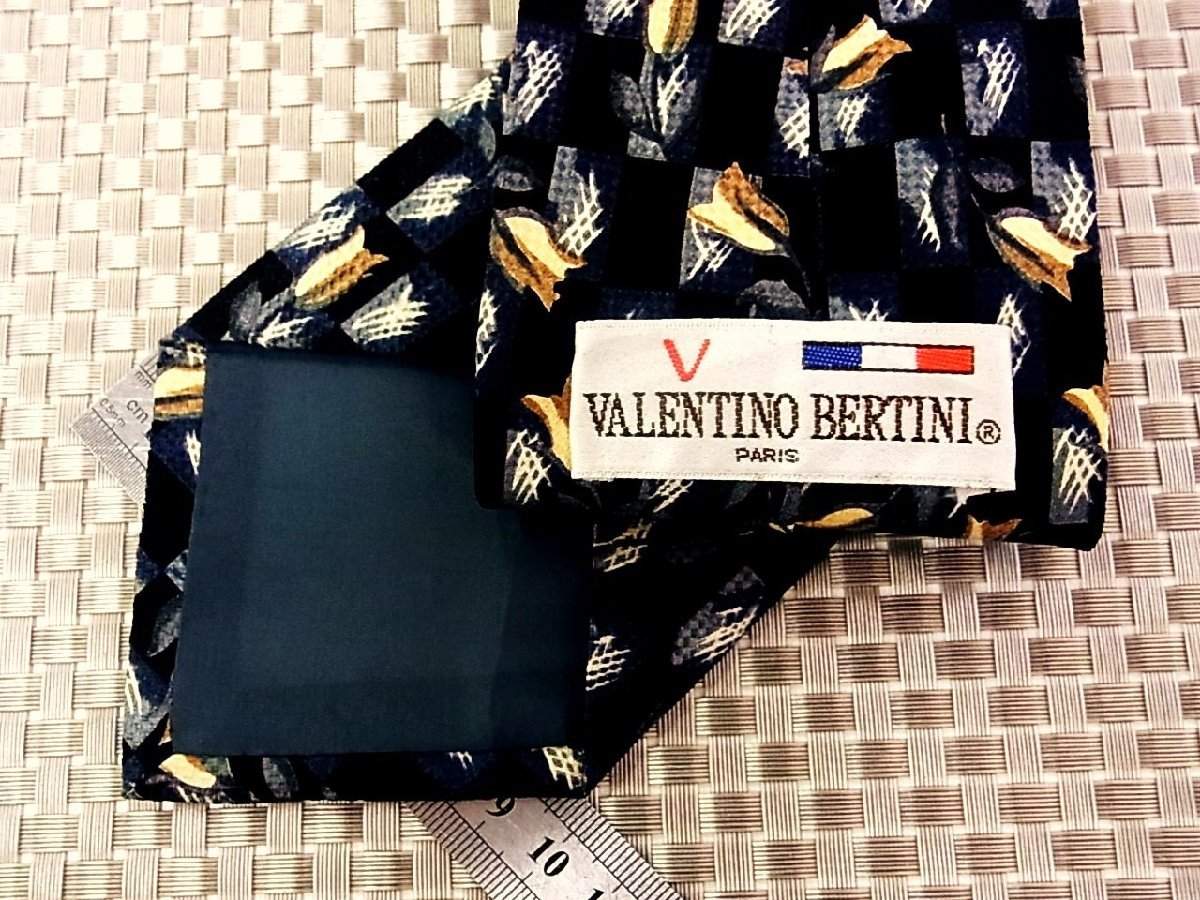!28451C! хорошая вещь [ цветок растения рисунок ] Valentino [VALENTINO BERTINI] галстук 