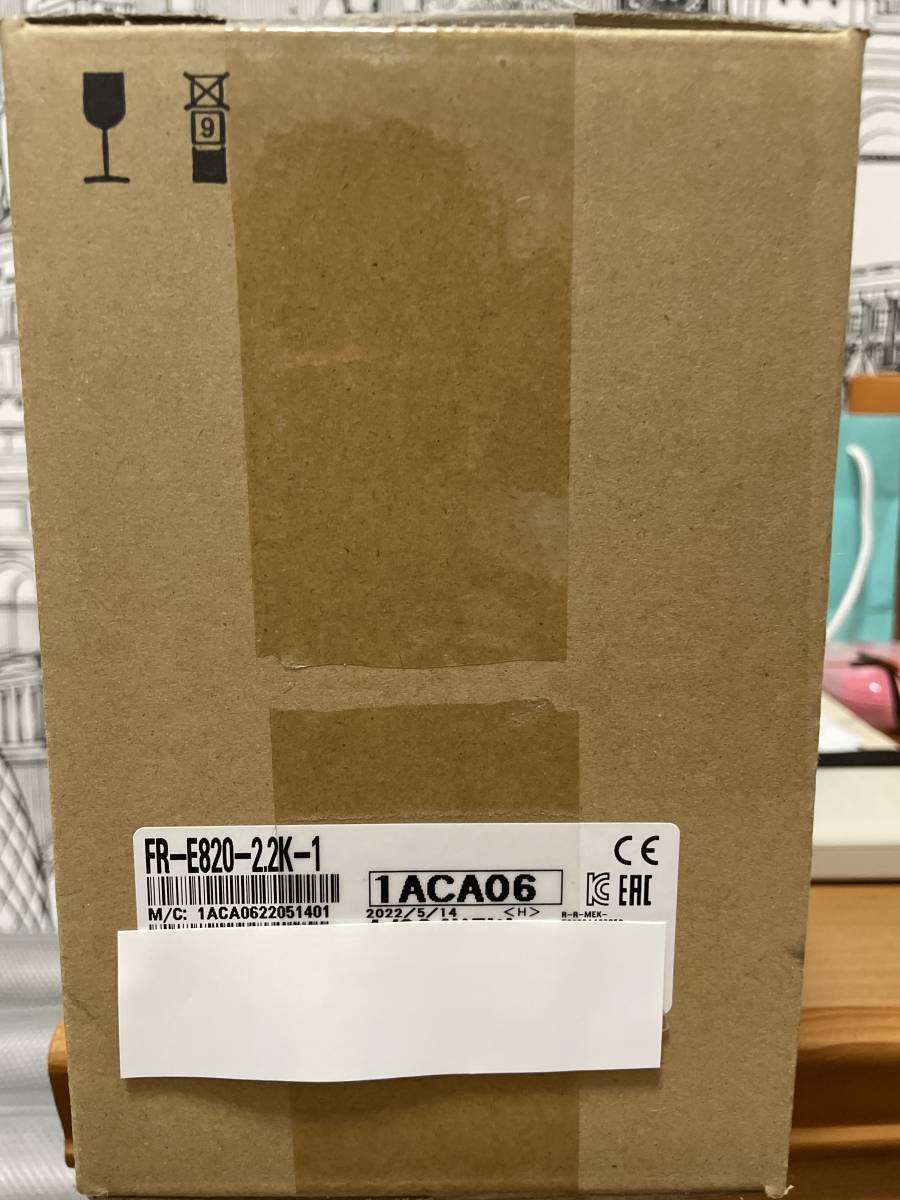 三菱電機☆インバータ FR-E820-2.2K-1 未使用品 gruporio.net
