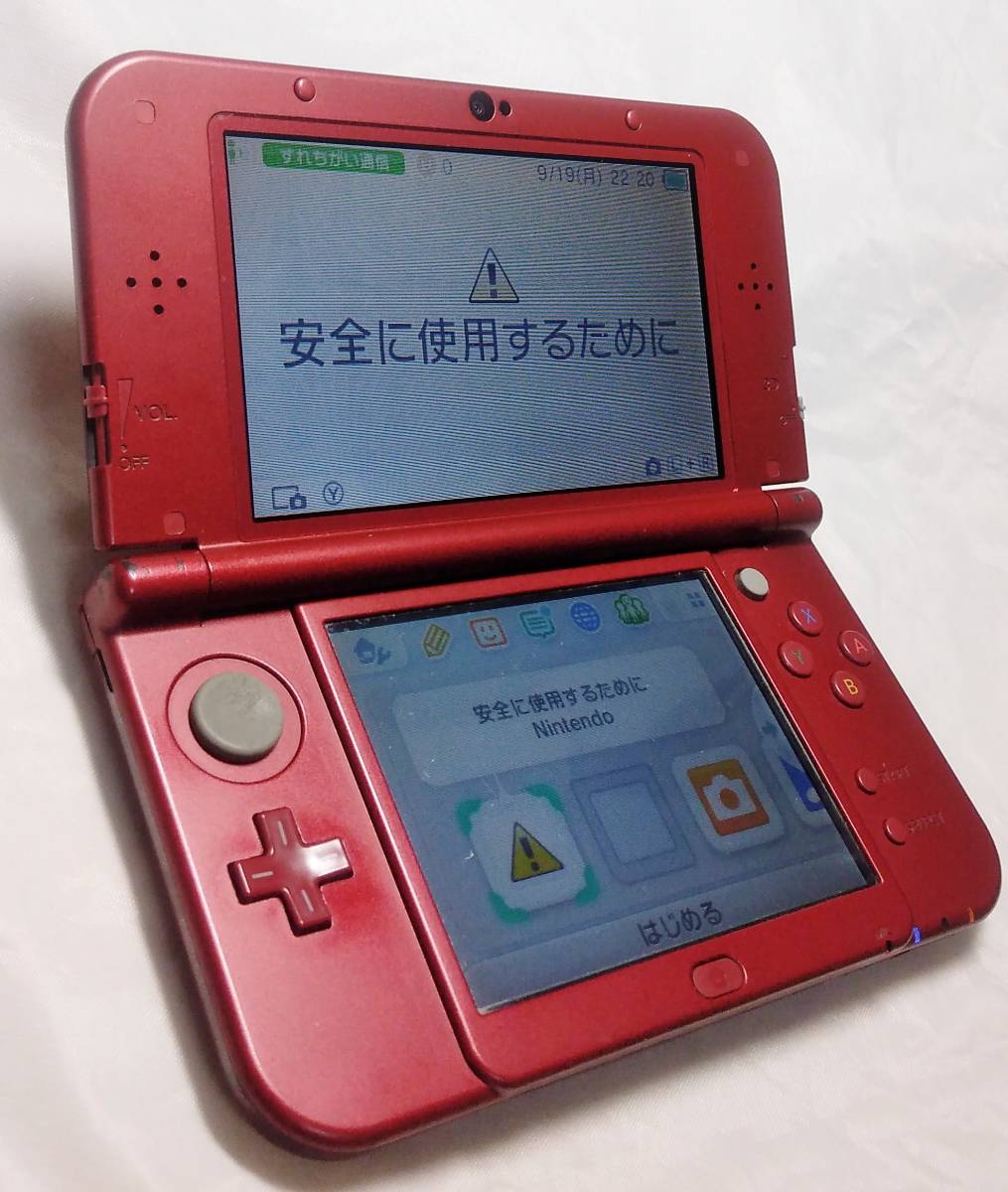 極美品】Newニンテンドー3DSLL メタリックレッド-