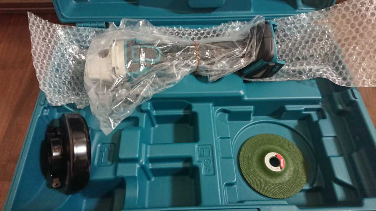 未使用 makita マキタ 18v 充電式 ディスクグラインダ GA404DRGXN