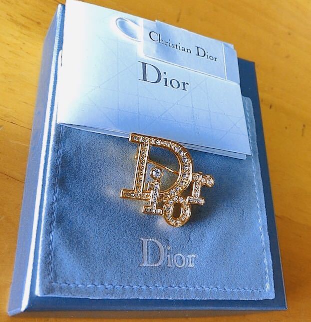 Christian Dior ディオール ヴィンテージ ブローチ ロゴ ゴールド