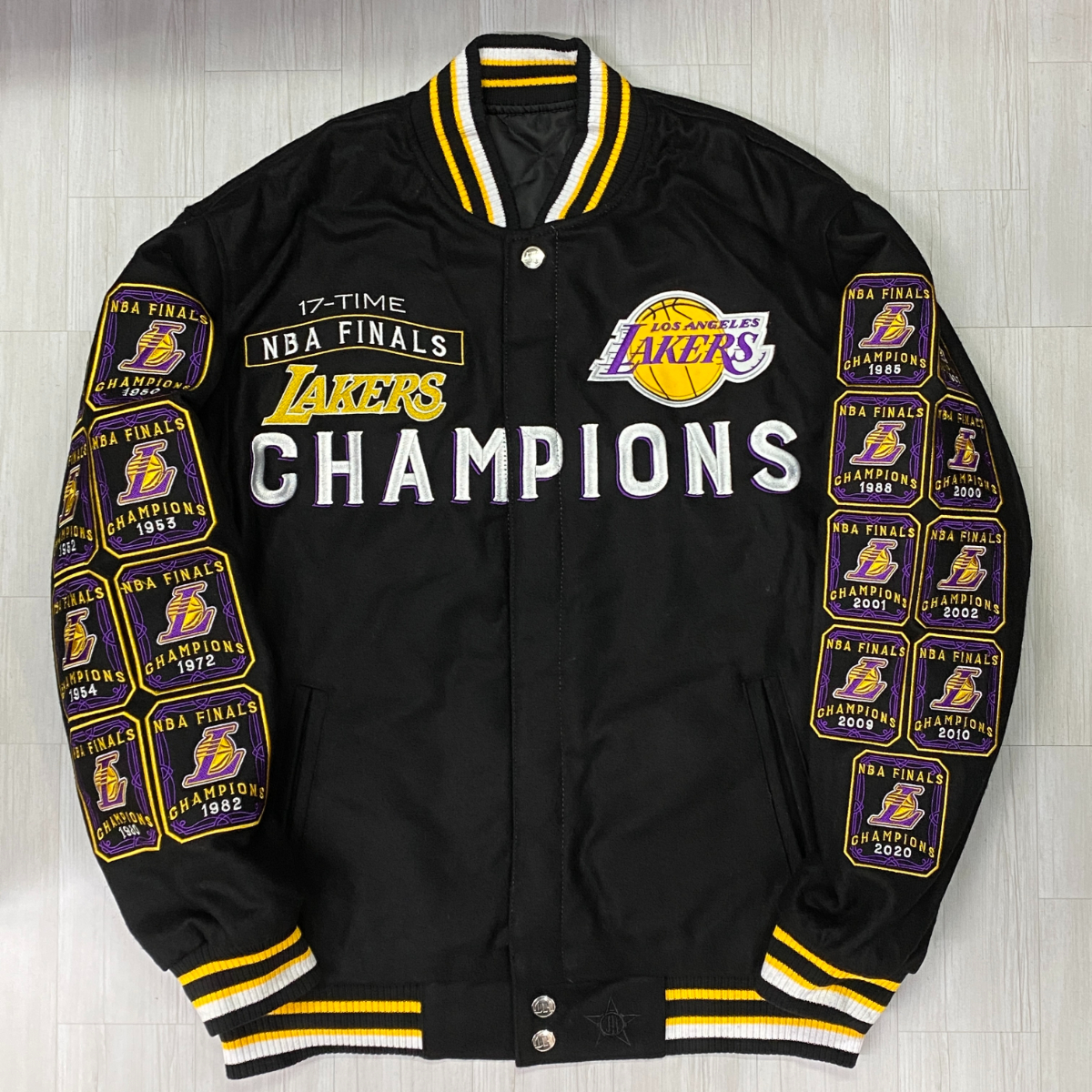 限定 【XL】 JHデザイン LA Lakers ロサンゼルス レイカーズ NBA ファイナルズ チャンピオン 17Time リバーシブル スタジャン USA正規品