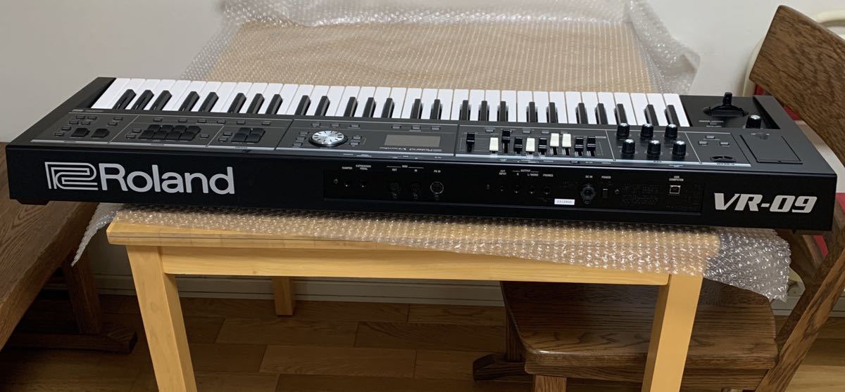 ☆ローランド Roland VR-09【61鍵】発送費用無料