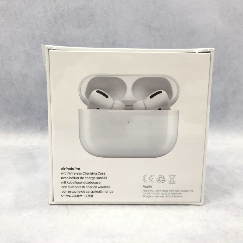 日本初の公式 C Apple AirPods Pro ワイヤレス充電ケース付属 イヤフォン