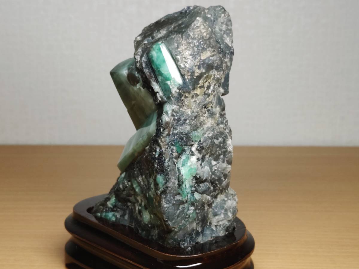 【緑柱石・679g】 エメラルド ベリル 原石 宝石 ジュエリー 誕生石 鑑賞石 自然石 天然石 鉱物 インテリア の画像5