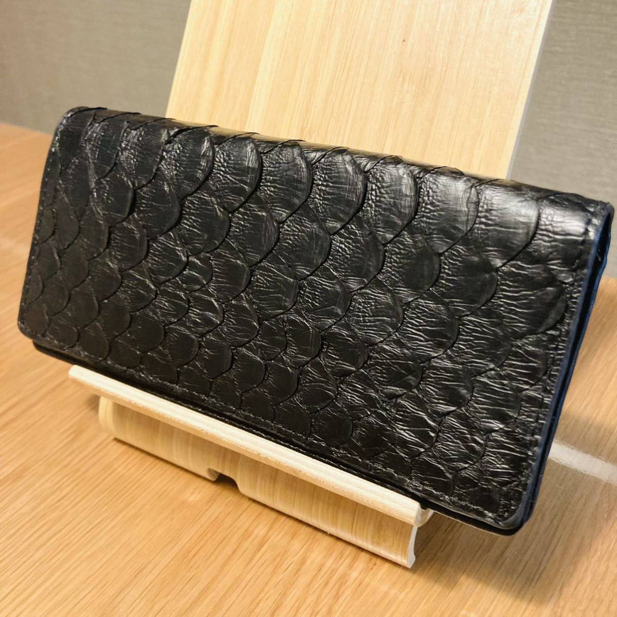レア商品 フィッシュレザー 魚革 札入れ 長財布 サイフ 小銭入れ付き