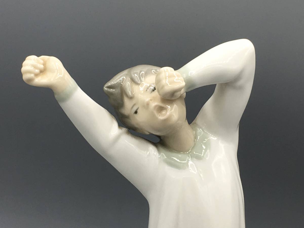 リヤドロ LLADRO 伸び フィギュリン スペイン製 陶器 置物 オブジェ_画像2