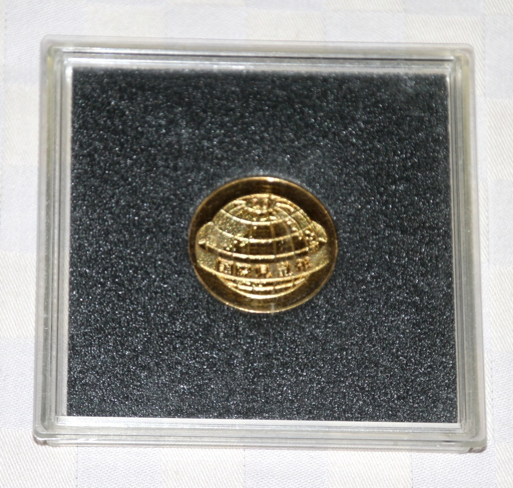 記念メダル　1979年　国際児童年記念　ケース付き　中古品　　_画像2