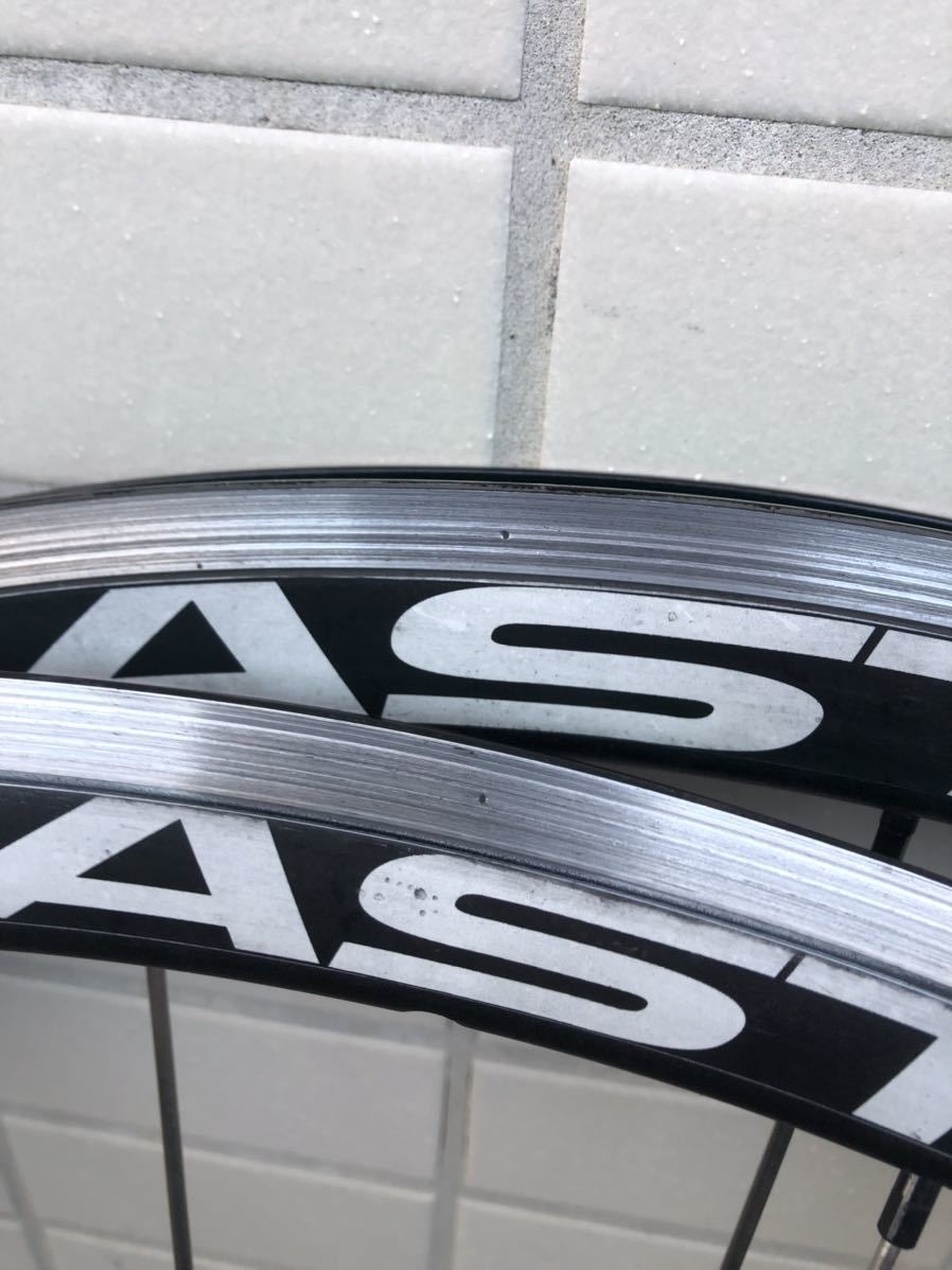 ヒルクライムに 軽量1,545g EASTON EA90 AERO ロード700Cクリンチャー