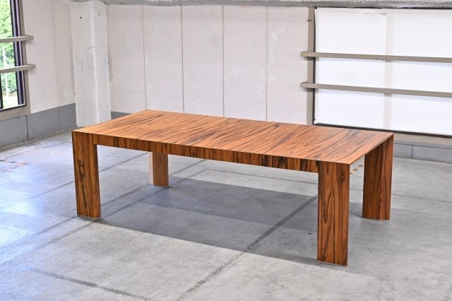 Cassina/カッシーナ 176万 EL DOM エルドム ダイニングテーブル Cassina/カッシーナ 176万 EL DOM エルドム ダイニングテーブル