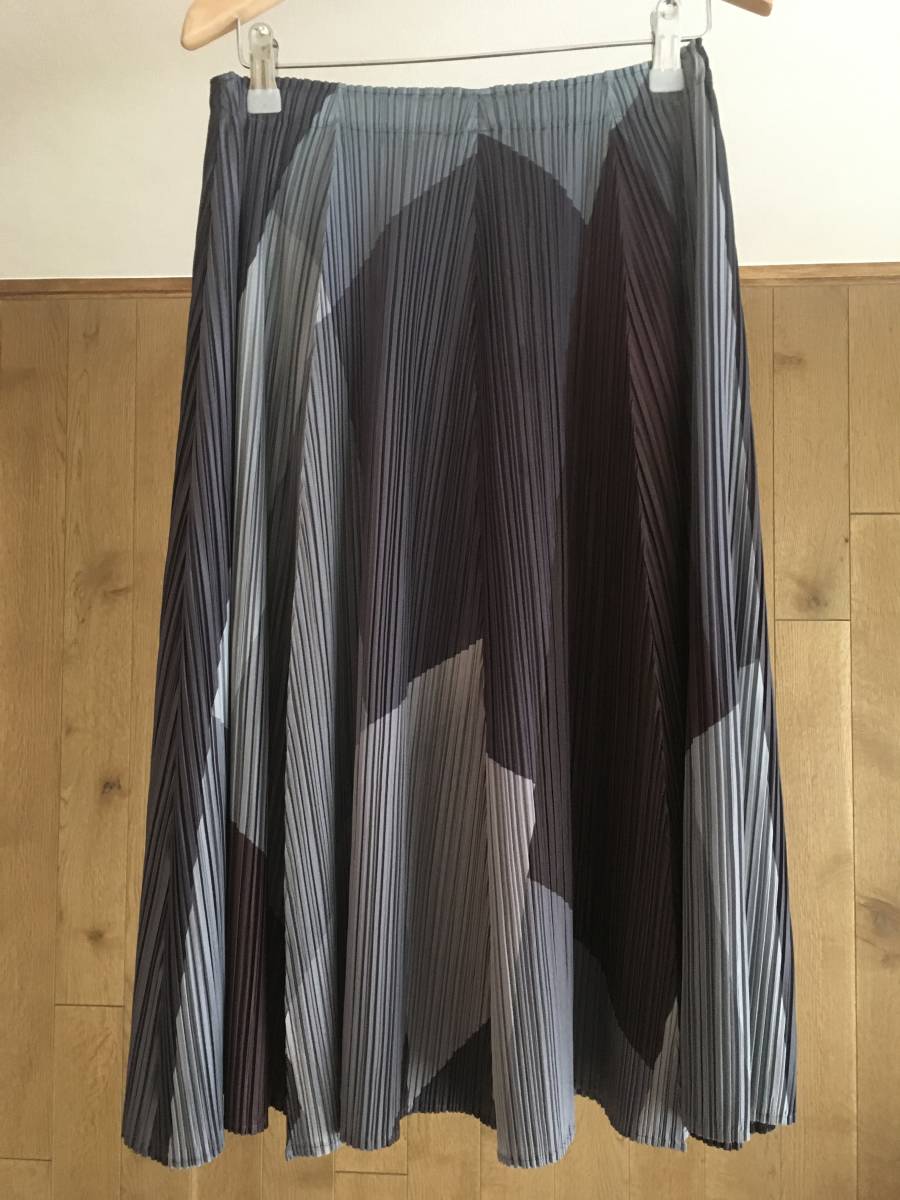 プリーツプリーズ スカート （PP01-KG762）クリーム色 サイズ3