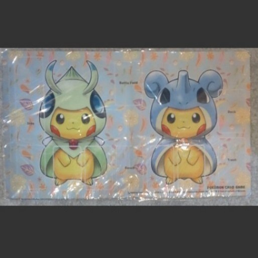 2点セット ポンチョを着たピカチュウ ポケモン プレイマット 2点セット ポンチョを着たピカチュウ ポケモン プレイマット