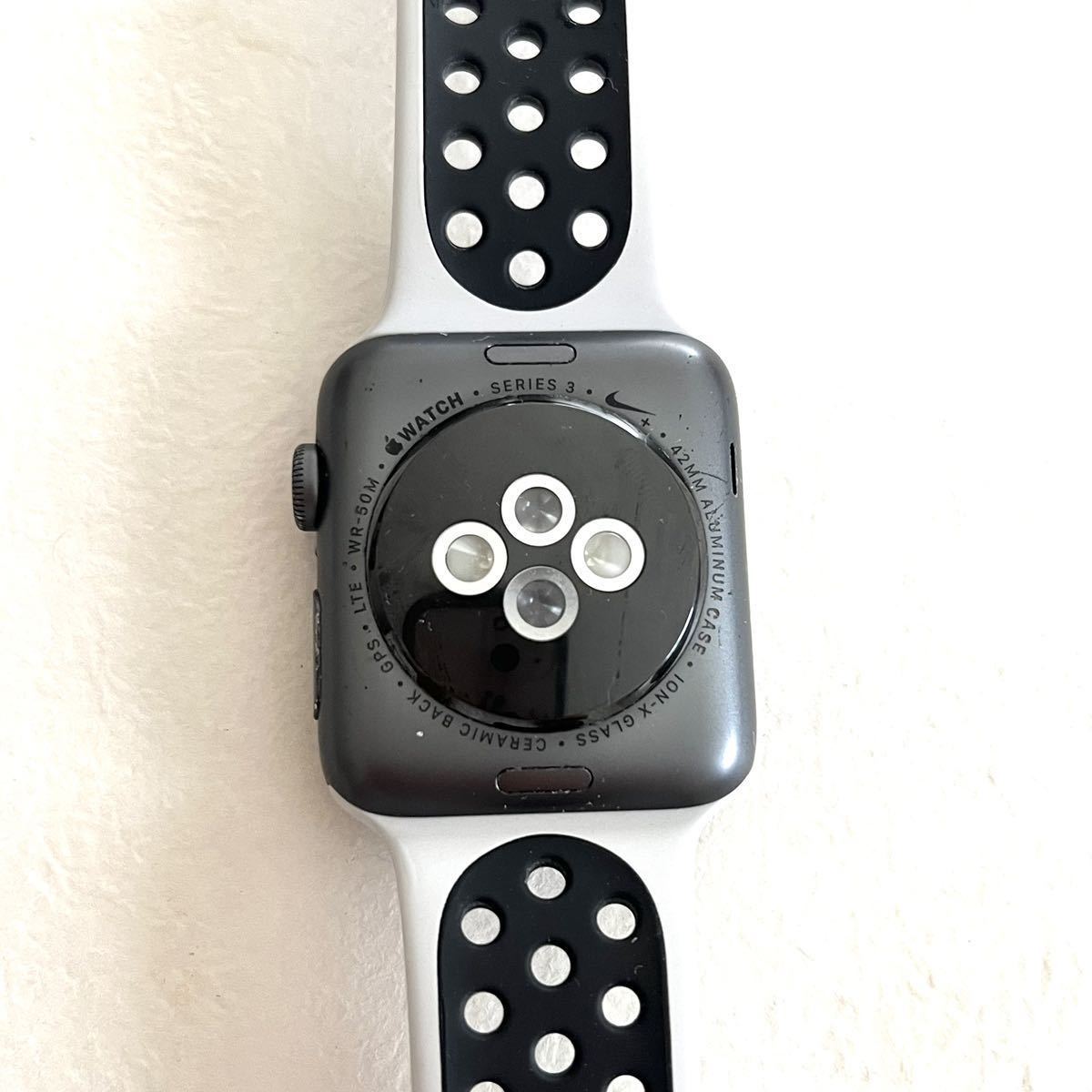 Apple Watch Nike Series3★Cellularモデル 42mm★スペースグレイ アルミニウムケース★中古 セルラー LTE  GPS★アップルウォッチ3 Nike+