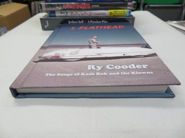 丸7｜無傷★ CD＋Deluxe Edition Digibook ★ Ry Cooder（ライ・クーダー）「I, Flathead」_画像8