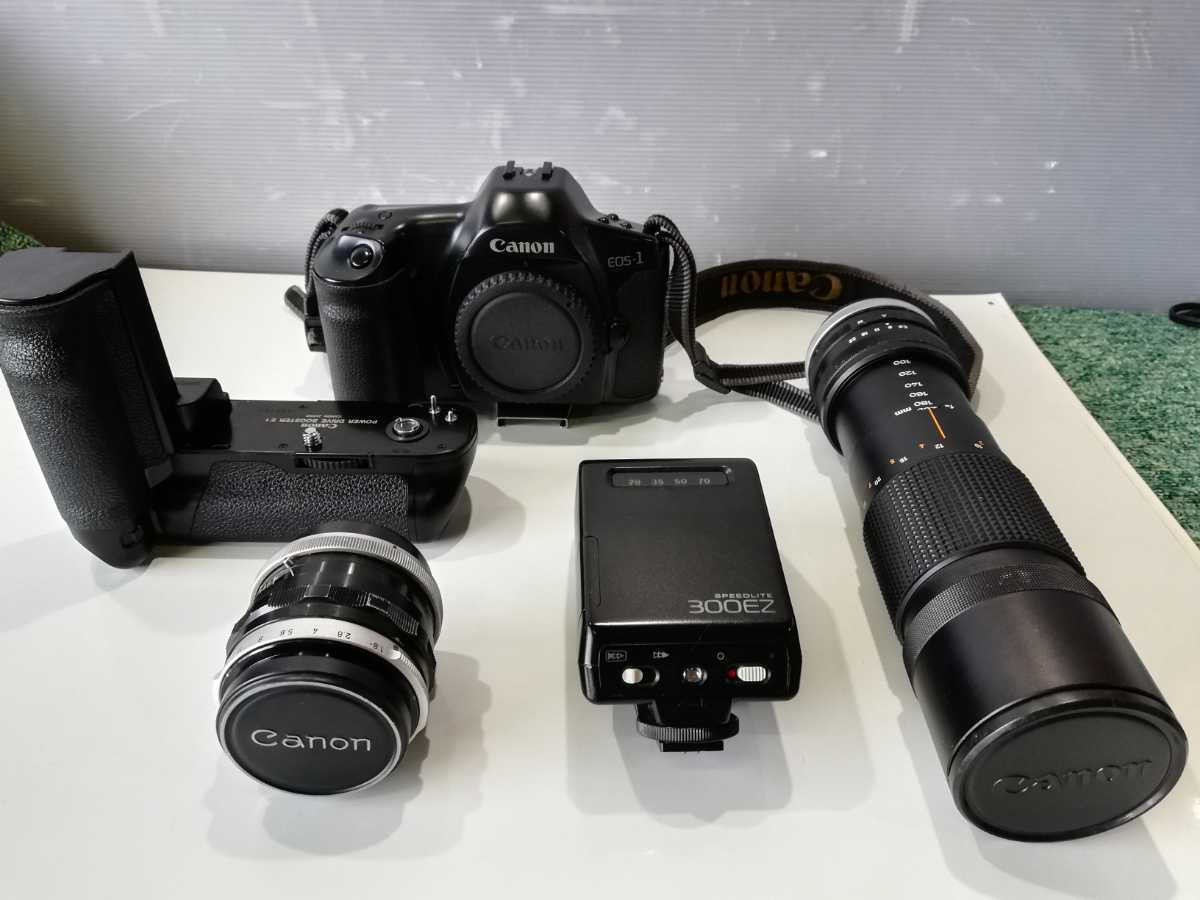 【人気のプロ機種、豪華5点、即発送】　 キャノン Canon EOS1　Power Drive E-1付属　(300EZ, レンズ50mm 1:1.8 レンズ100―200mm 1:5.6)