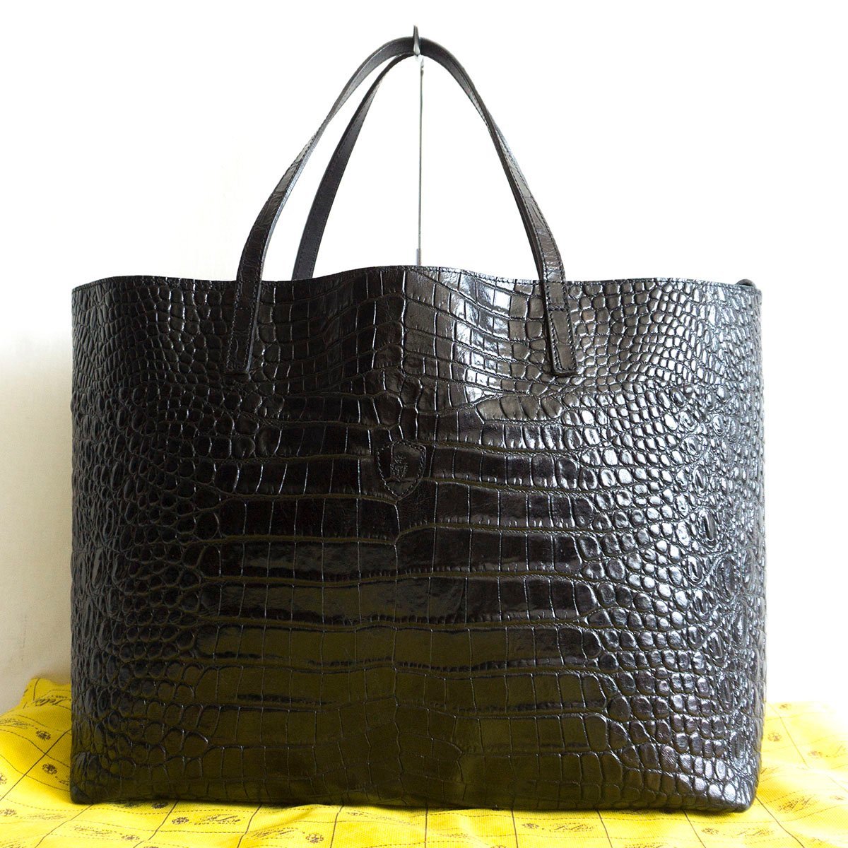 美品】FELISI 【11-91/DU クロコ型押しレザー トートバッグ】ブラック