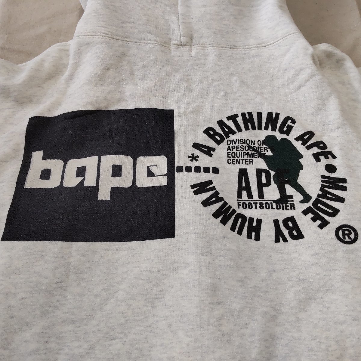 A BATHING APE】ビッグロゴプリント パーカー マーブル柄 アベイシング