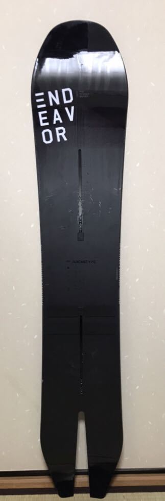 トップ 中古品 Endeavor Archetype 146cm スノーボード BURTON 145cm