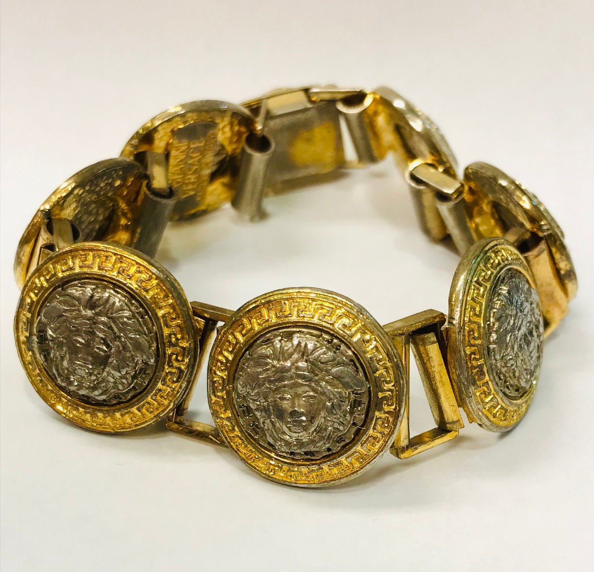 OUTLET 包装 即日発送 代引無料 VERSACE ヴェルサーチ / ブレスレット