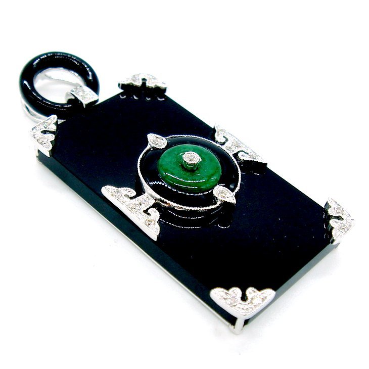 PE886:K18WG jade onyx diamond pendant 