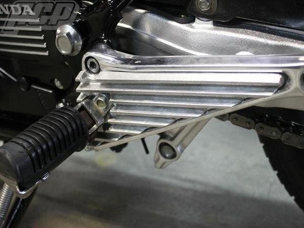 ライトニングボルト cbx400f キャンディライフ エンジンカバー