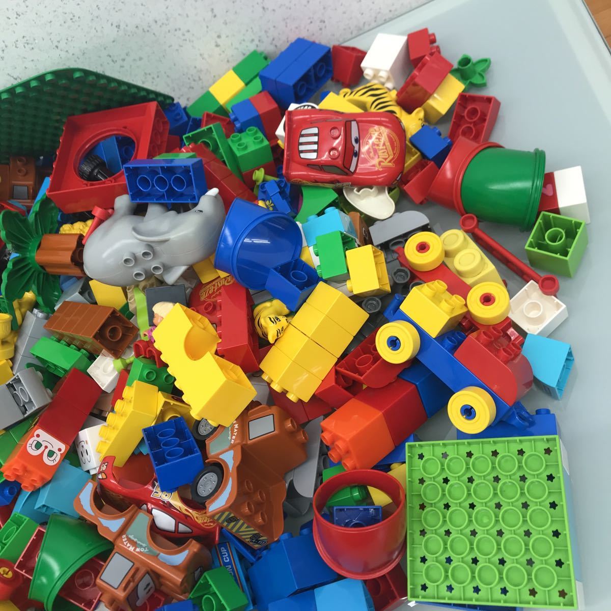 【ジャンク】LEGO レゴデュプロ レゴ以外も有り 大量セット フィグ 傷汚れ有り 100サイズ_画像9