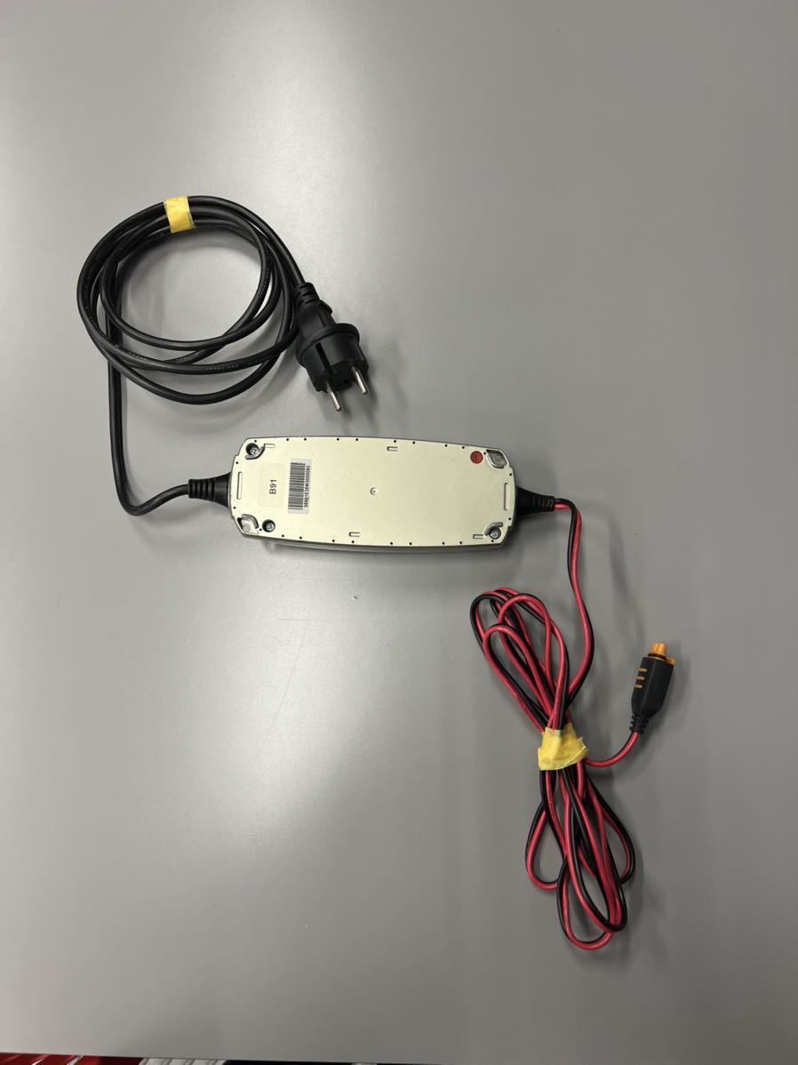 純正 バッテリー チャージャー フェラーリ バッテリー充電器 純正 バッテリー チャージャー フェラーリ バッテリー充電器