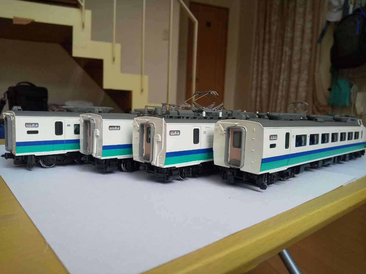 TOMIX(HO)485系特急電車(初期型・クハ481-100)4両編成 上沼垂色 TOMIX(HO)485系特急電車(初期型・クハ481-100)4両編成 上沼垂色
