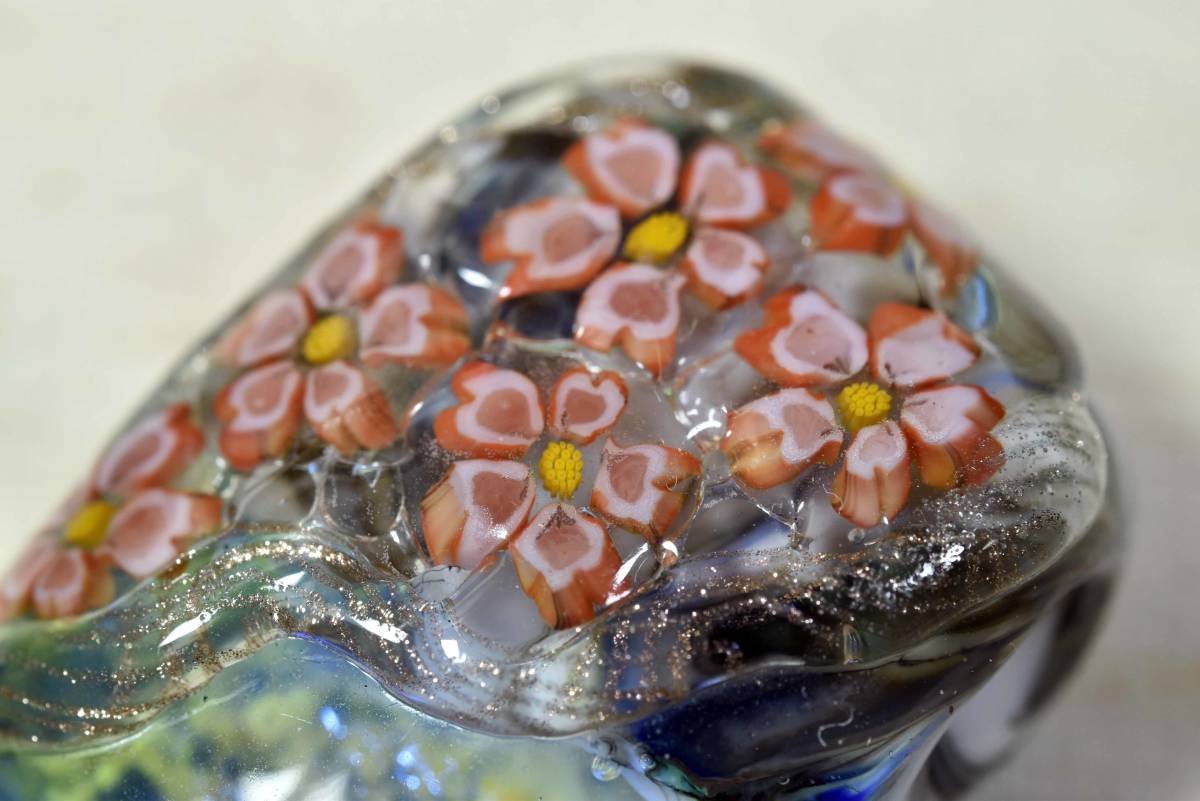 交換無料！ トンボ玉 桜 GLASS BEADS ガラスのペンダント。A038-465