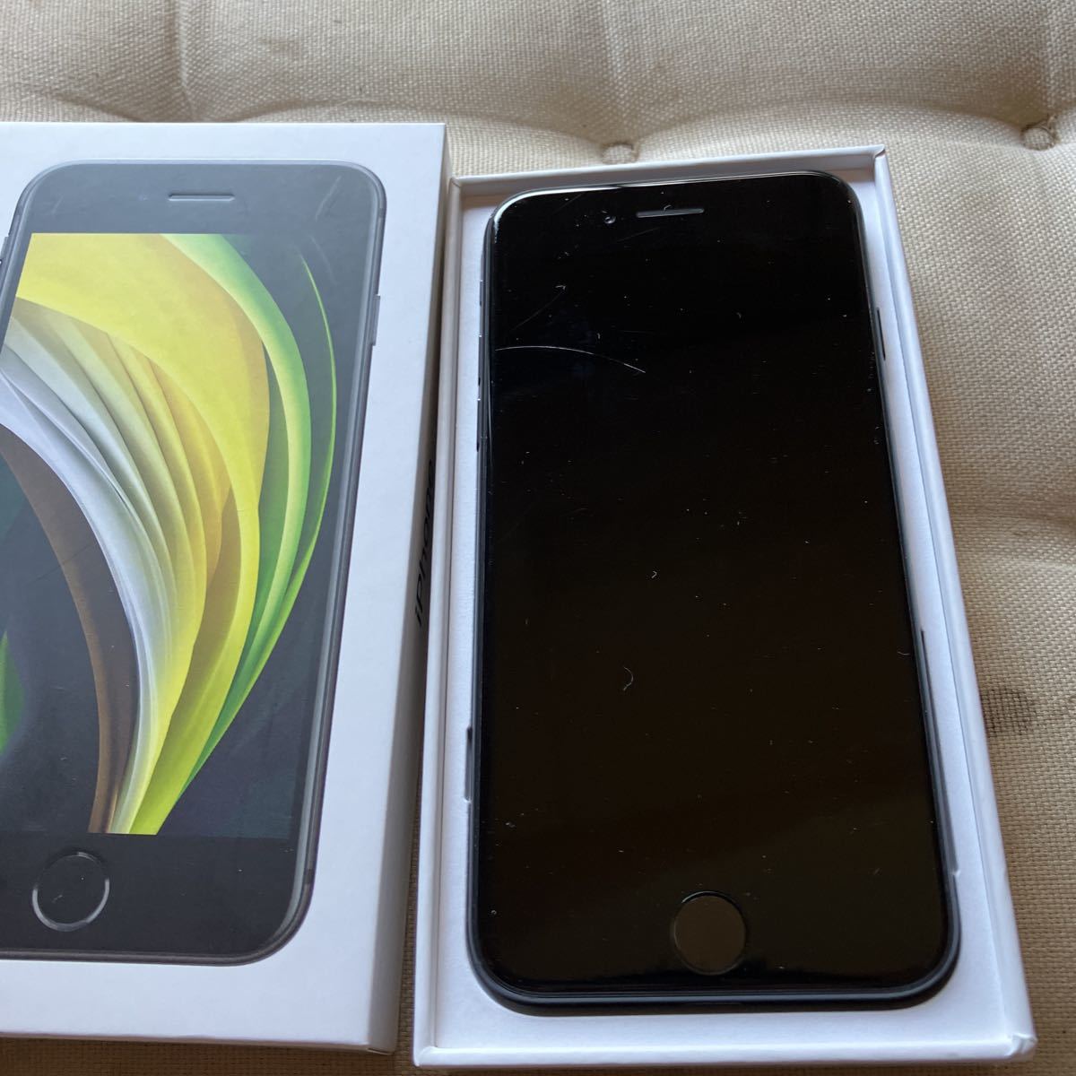 ーカーまで アップル : 「未使用品」iPhone SE (第2世 