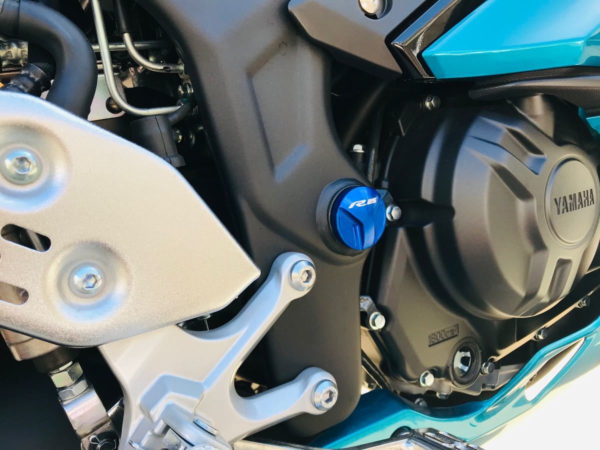 YZF-R25 フレームホールプラグ ブルー|PayPayフリマ
