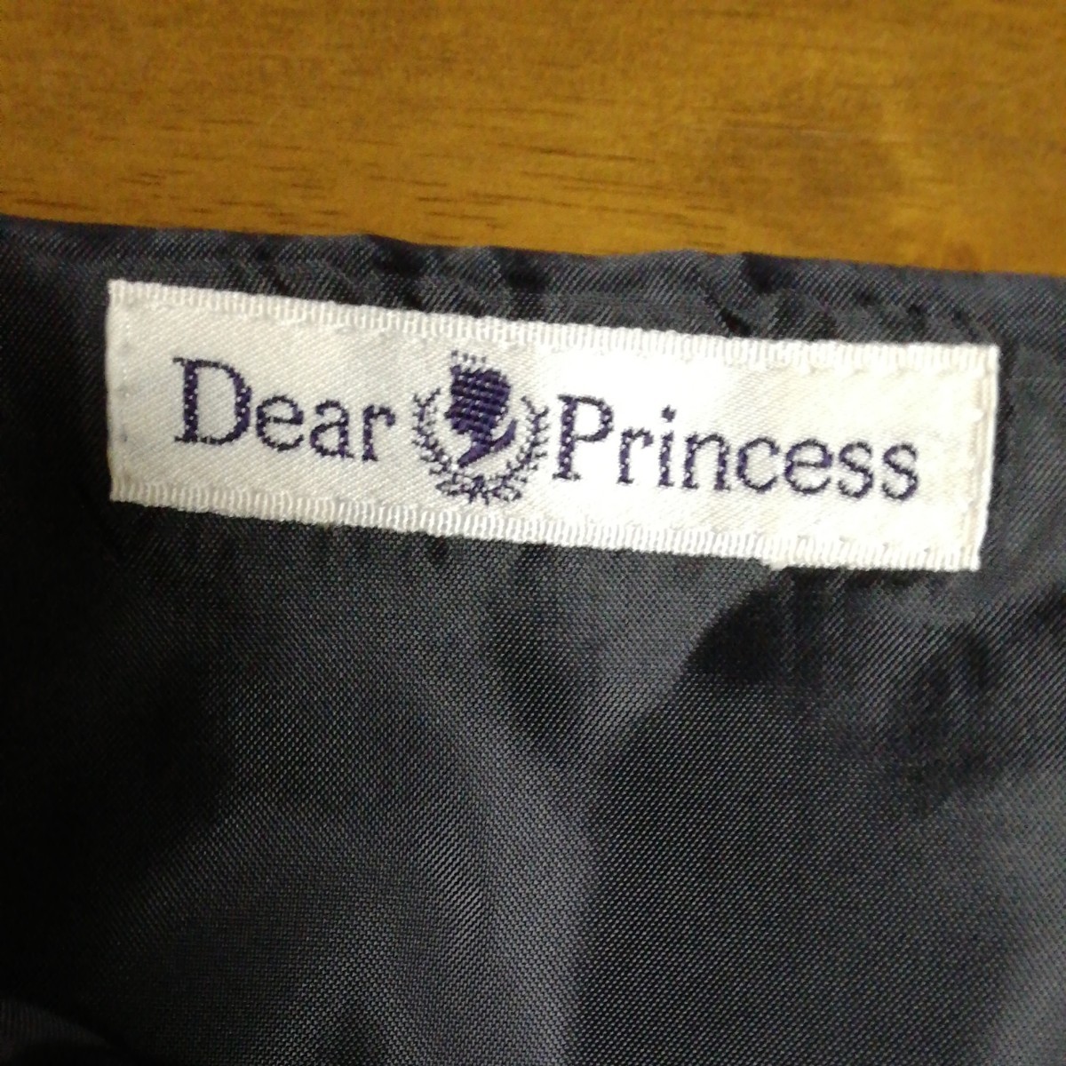 未使用　Dear  Princess  黒フレアスカート　ブラック　膝丈　高見え　デザインフレアー　お洒落　ブランド　オフィス