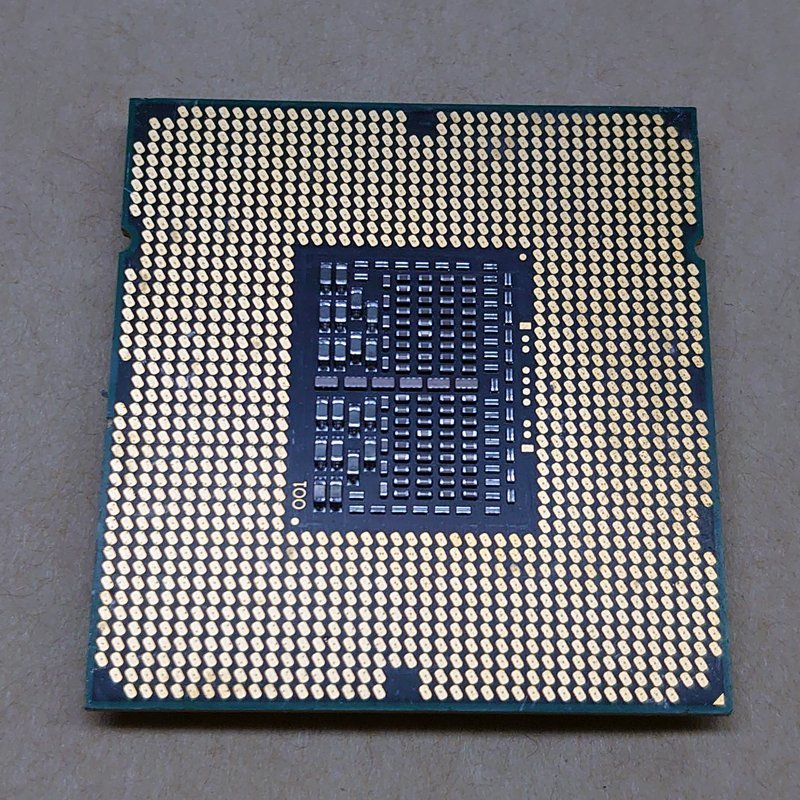 ★INTEL XEON E5520 SLBFD 2.26GHZ/8M/5.86★中古現状渡し★_画像2